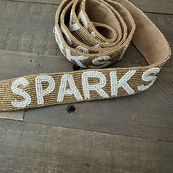 Spark’s Fly - Taylor Swift Inspo - Gold and White Beaded Purse Strap - Picture 3 of 8